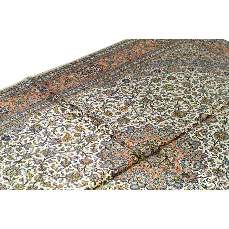 Hand Woven Silk Oriental Area Rug