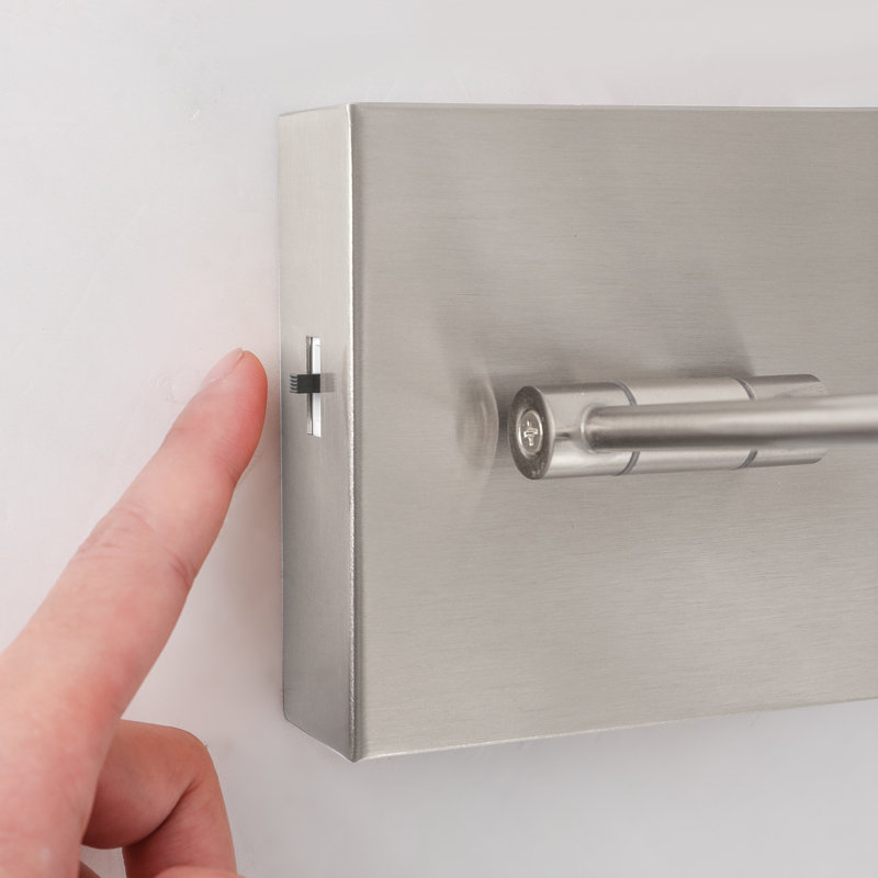 Ensemble de 2 lumières à DEL 1 lumière à intensité variable 3000K / 4000K / 5000K, H 4,33 po x l 20 po x P 11,42 po