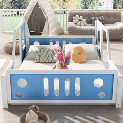 Classic Car-Shaped Platform Bed with Wheels