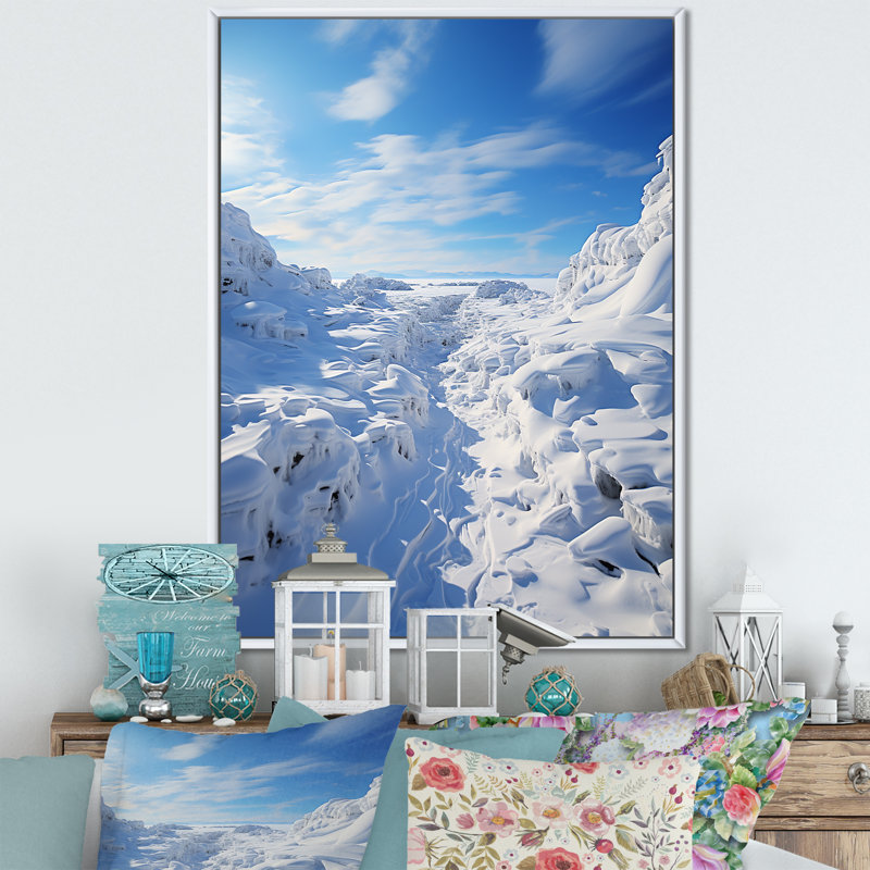 Paysage d'hiver enneigé à l'horizon I, Cadre flottant blanc, H 32 po x l 24 po x P 1 po
