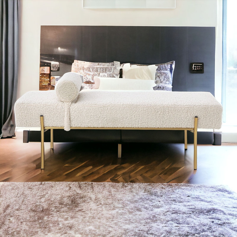 Banc en sherpa beige et doré 56 po