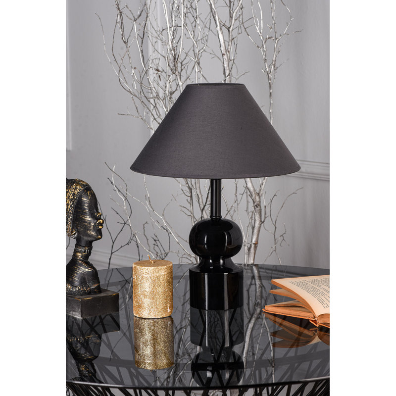 Lampe de table en métal