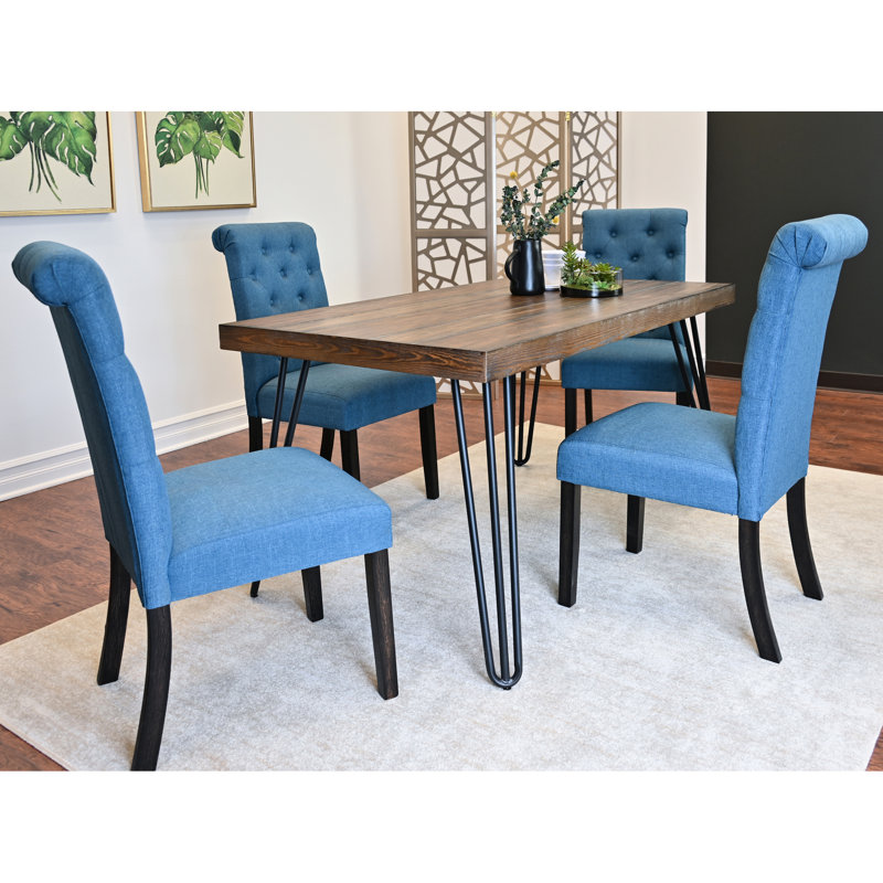Table à manger à la mode 5, table en épingle à cheveux en métal, détails de chaise à boutons, aspect de table élégant pour les essentiels de salle à manger, soutien du dos, choix d'ameublement de zone