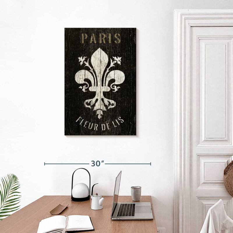 Fleur de lys rénovée Kerner, H 30 po x l 20 po