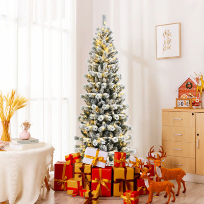The Holiday Aisle® Sapin de Noël enneigé 5 pi avec lumières artificielles articulées et 140 lumières DEL télécommandées