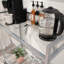 Chariot-bar en bois contemporain avec 2 tablettes en verre, gris