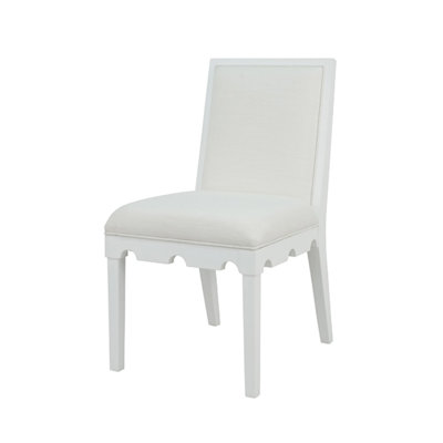 Chaise carrée à dossier carré avec tablier décoratif et revêtement en lin blanc performance