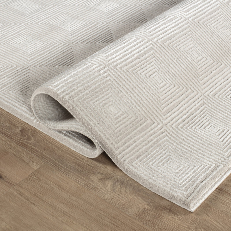 Curran Collection Cream Geometric Traditional Area Rug, Rectangle 6'6" x 9'5"