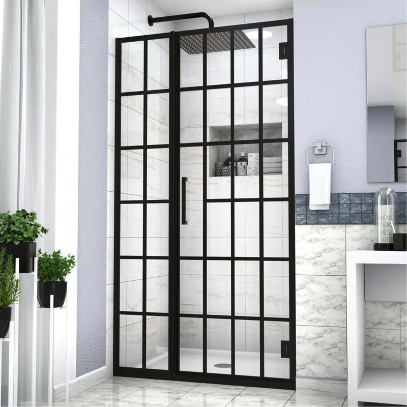 Porte de douche pivotante l 34 po x H 72 po en noir mat avec verre. Enrichissez l'ambiance de votre salle de bain. Fabrication de qualité. Nettoyage simple. Installation professionnelle recommandée. Trempé facile à