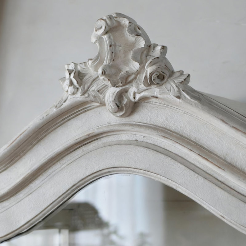Bois blanc massif + vitrines en verre
