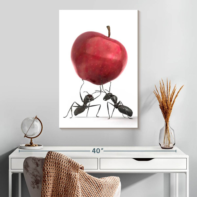 Fourmis noires Brampt avec pomme, H 30 po x l 20 po