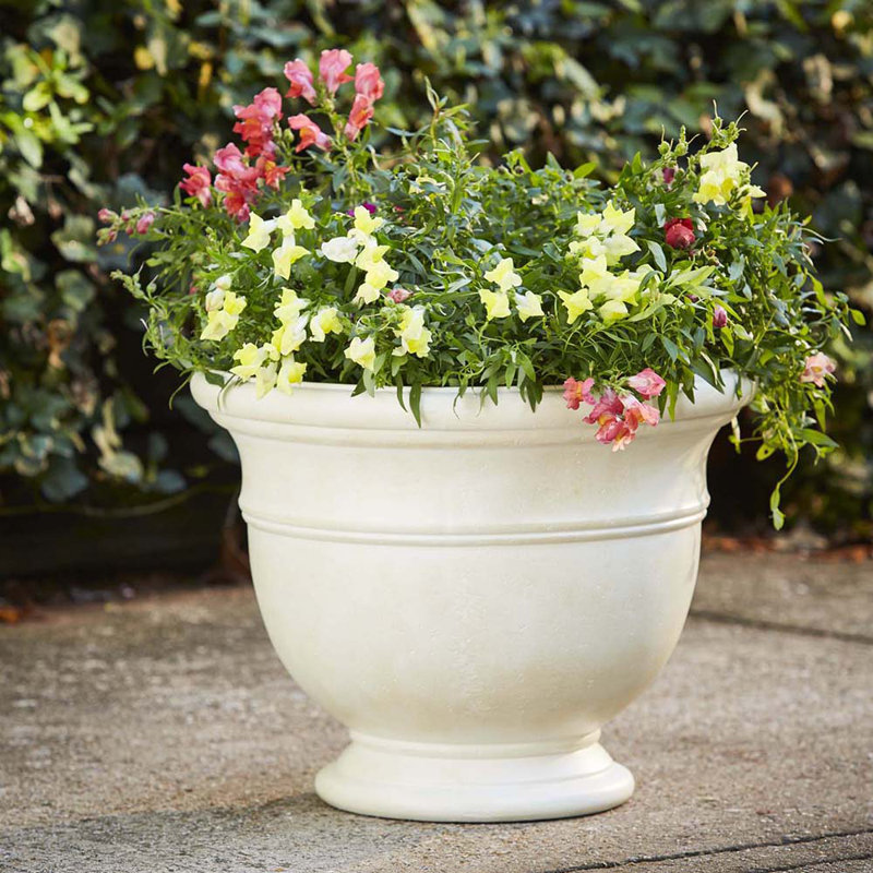 19" Jean Pierre Planter, Brownstone