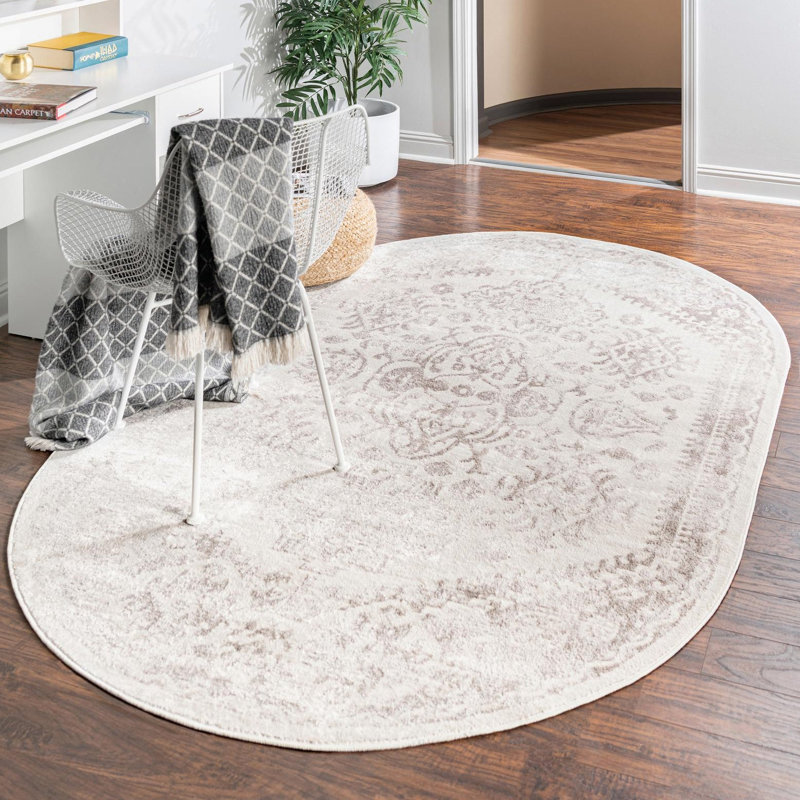Ervine Oriental Indoor Rug, Oval 4'1" x 6'1"