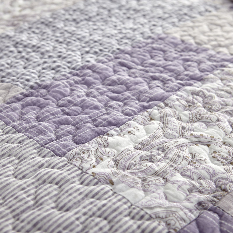 Lavender and White Cotton Twin Reversible Quilt