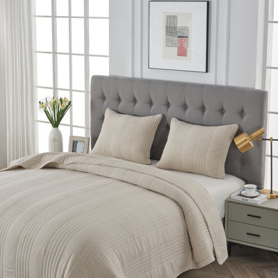 Kosovo Grimshaw 100% Cotton Quilt Set