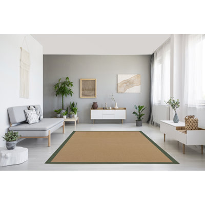 Tapis berbère beige foncé fait à la main avec bordure en coton vert fait à la main Nannette