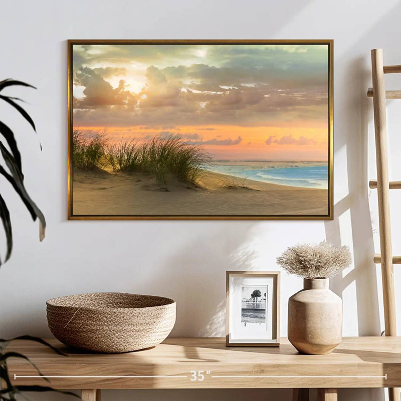 Herbe de mer et crépuscule, 25 po x 17 po, Cadre flottant doré