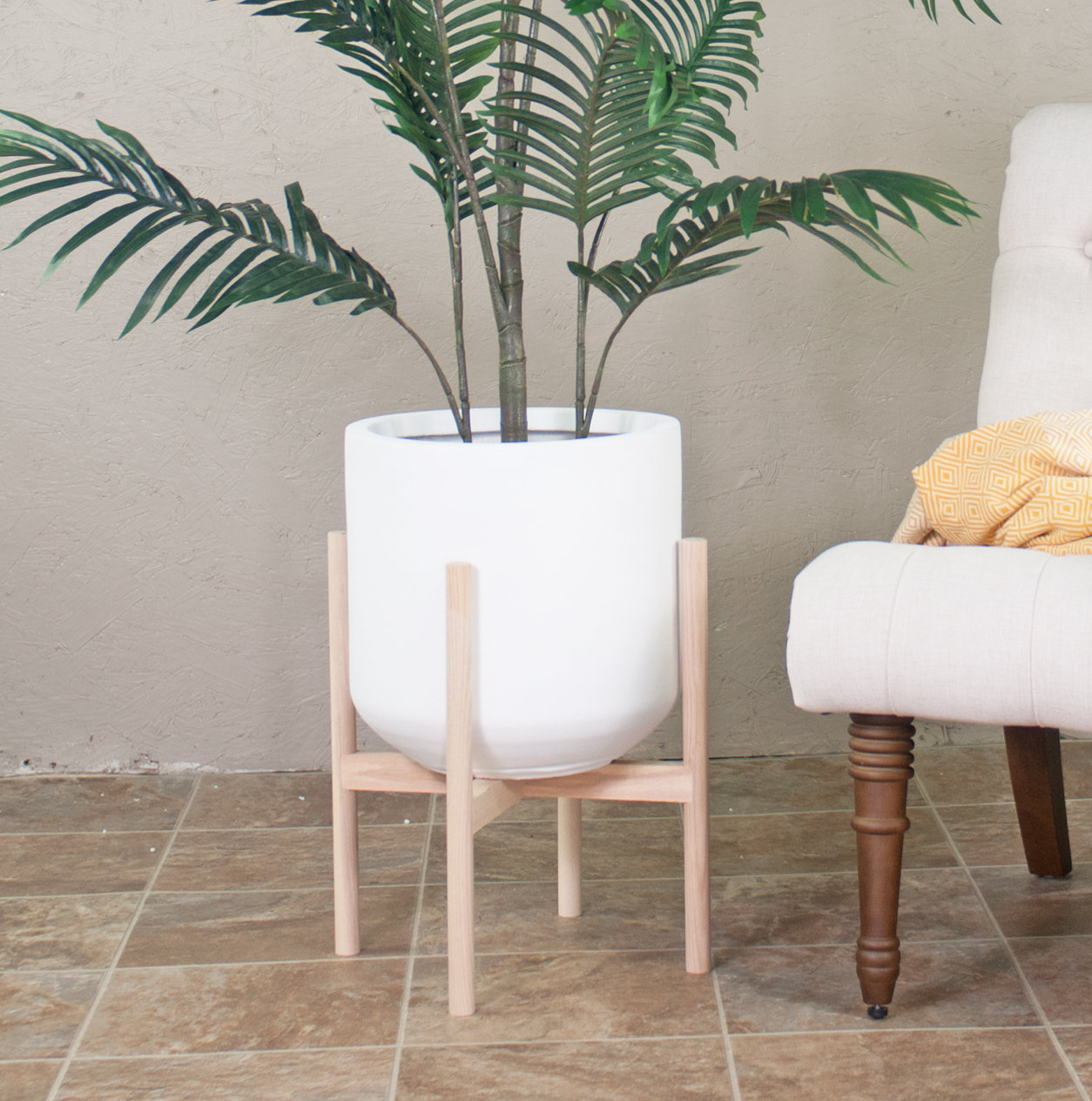 Finni 14" Pot Planter, White/Natural