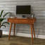 Bureau d'écriture en bois massif Ashlie-448882752
