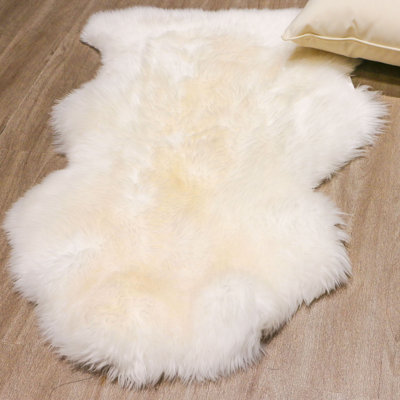 Tapis ivoire en peau de mouton Nithsdale