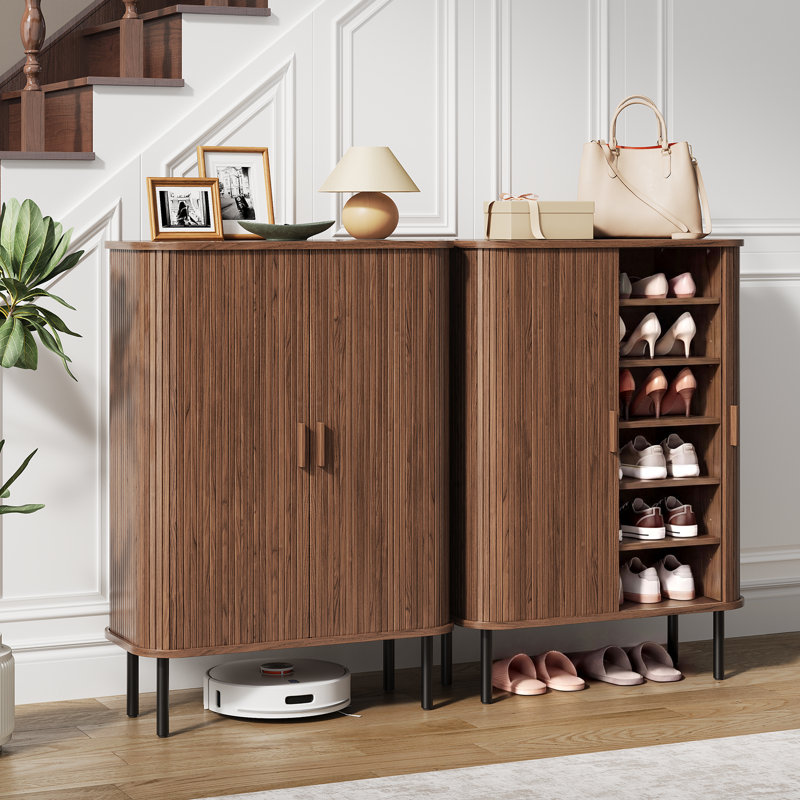 Armoire à chaussures à 6 niveaux avec porte coulissante et tablettes réglables pour le vestibule, le couloir et le salon