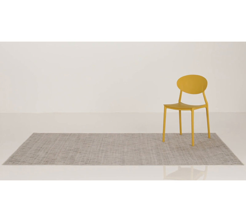 Gray Geometric Machine Washable Synthetic Area Rug 4' x 6'