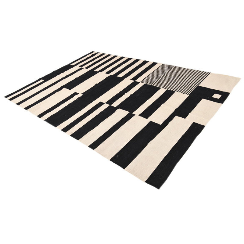 Tapis noir et blanc Noe