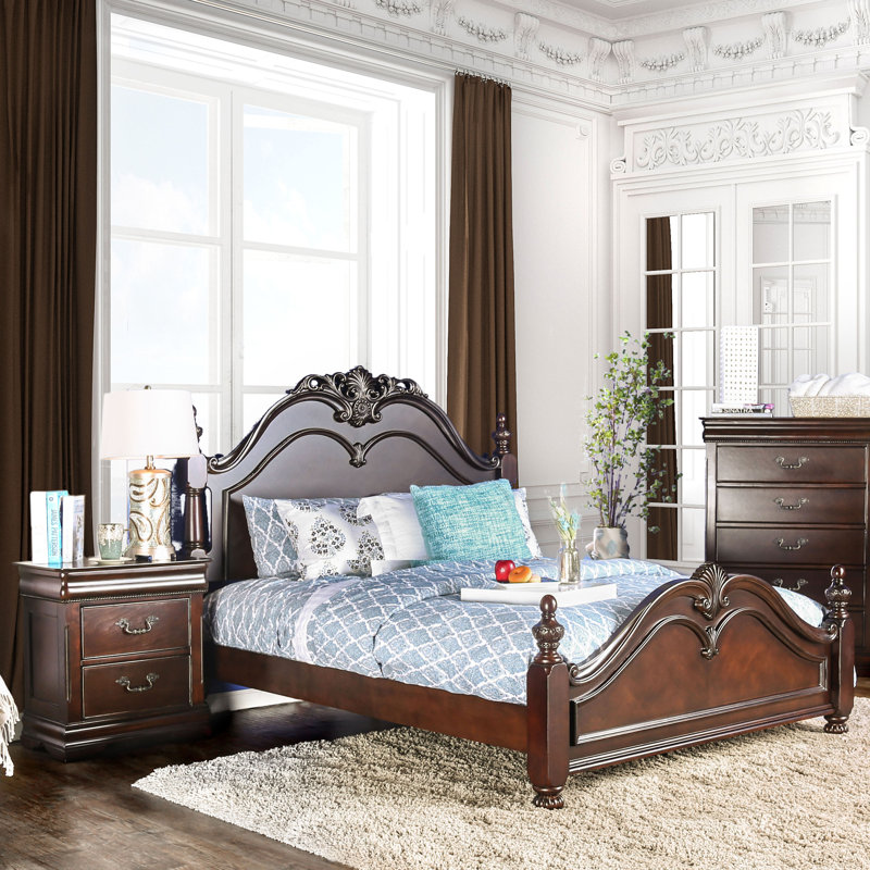 Ensemble de chambre à coucher standard Treska, Très grand lit, Ensemble de 3 pièces : lit, table de chevet, comm