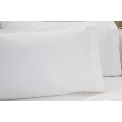 Belledorm Plain Dye 200 TC Egyptian-Quality Cotton 100% Cotton Housewife pillowcase