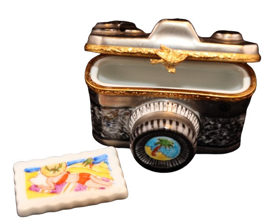 LIMOGES BOX: A Camera on Holidays