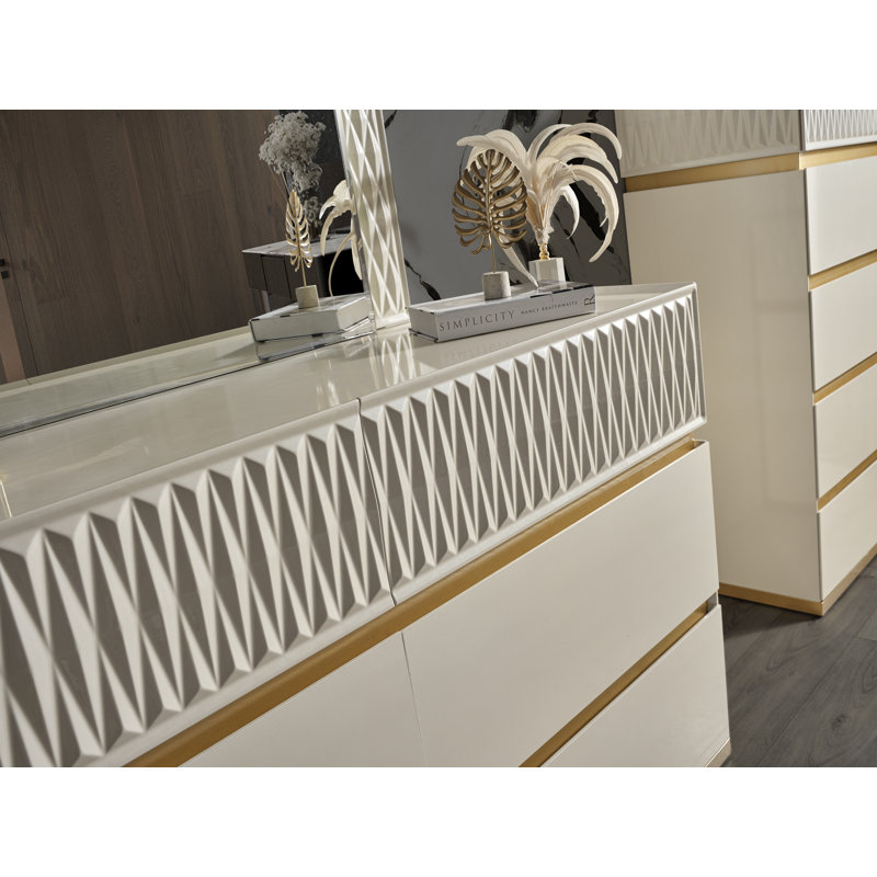 Ryant 62'' W 6 - Drawer Dresser