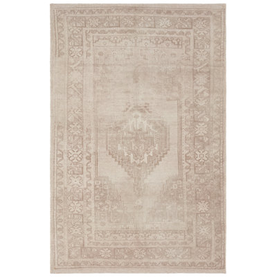 Riverelle Bown Medallion Tan/Taupe Area Rug