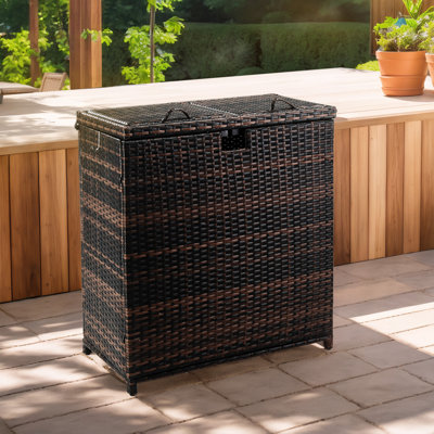 72 Gallon Outdoor Rattan Trash Can