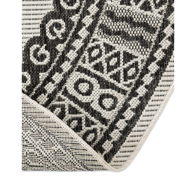 Oriental Indoor / Outdoor Rug, Round 12'