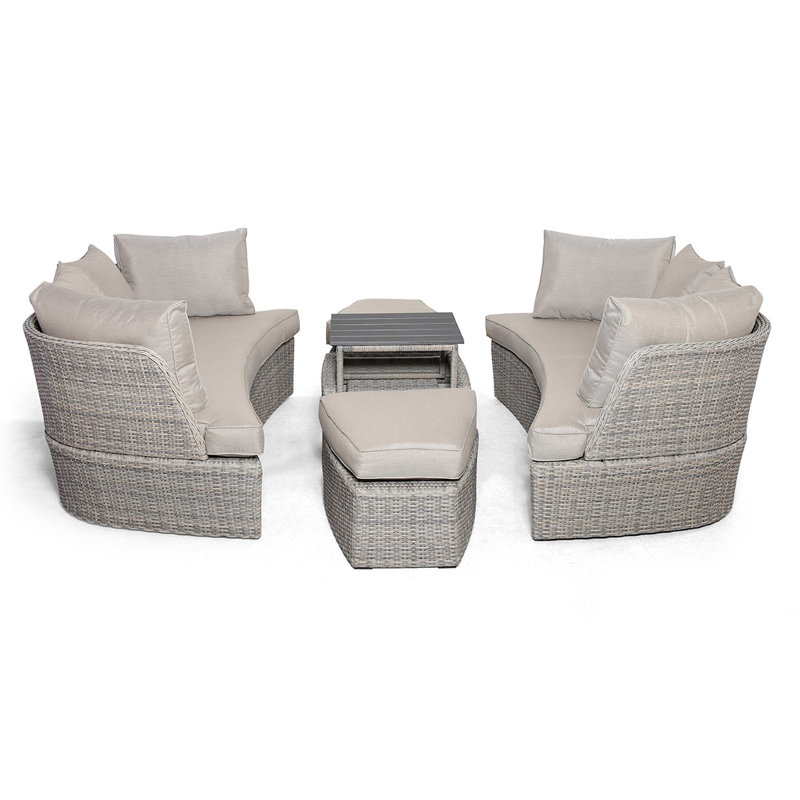 Canica Rattan Daybed