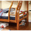 Lit transitionnel simple au-dessus d'un lit superposé simple de style transitionnel-566288017
