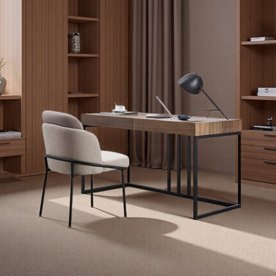 Minimalist and Versatile Design Desk