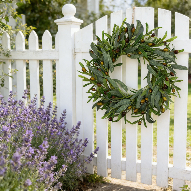 Couronne Eucalypts Eaf And Berry