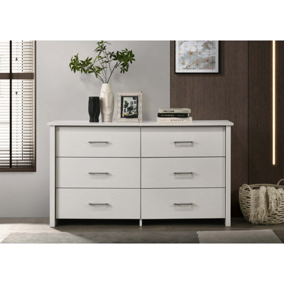 Commode 6 tiroirs Celeste avec poignées en métal lisse et rangement spacieux pour les chambres modernes