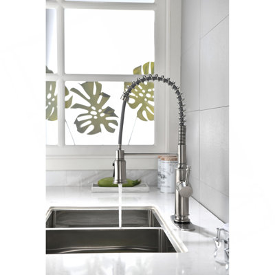 Kitchen Faucets Single Handle Pull Down Sprayer Spring Kitchen Sink Faucet
