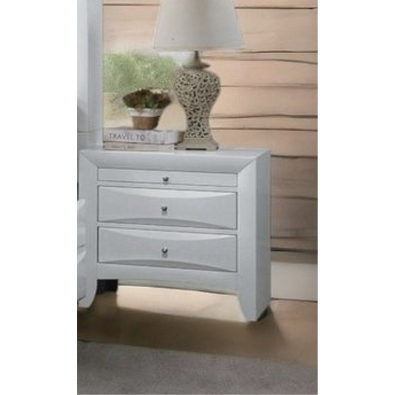 Table de chevet blanche élégante avec beaucoup d'espace pour les essentiels de nuit Caractéristiques pratiques et finition élégante