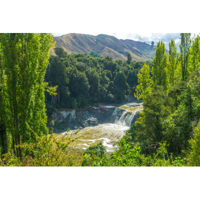 " Whanganui River New Zealand "
