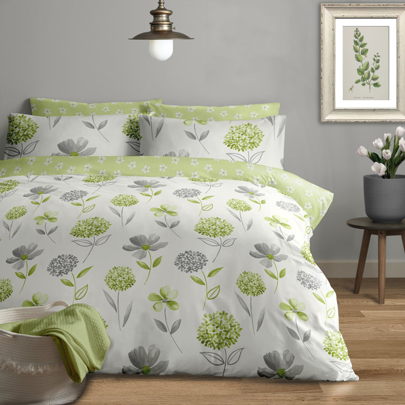 Hallwood Floral Duvet Cover Set with Pillowcases Included, Double - 2 Standard Pillowcases, Green