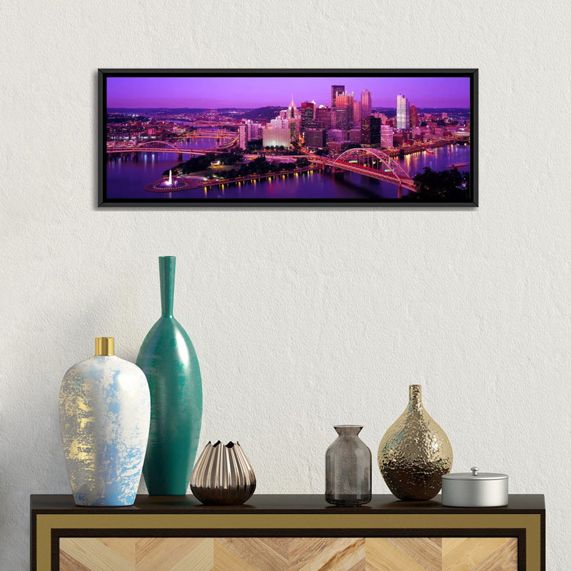 « crépuscule pittsburgh, pennsylvanie », reproduction de photo sur toile, H 20 po x l 60 po x P 1,5 po, Toile avec cadre noir