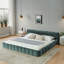 Lit tapissier en chenille-195232325