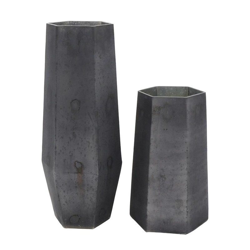 Ensemble de deux vases de table hexagonaux en verre noir