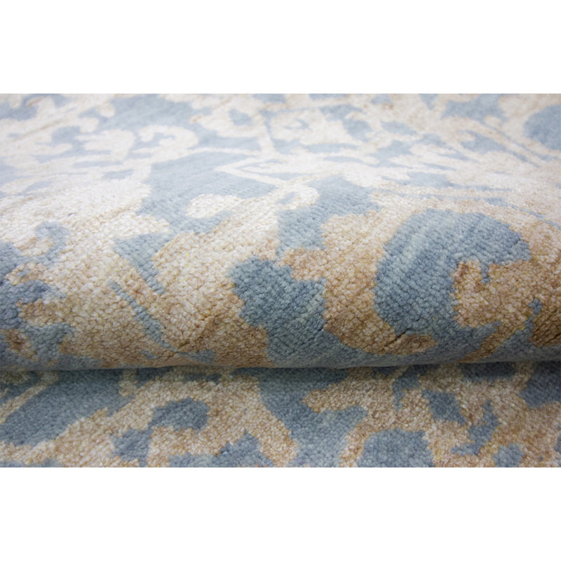 Damask Area Rug in Gold, Rectangle 9' x 12'