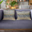 Coussin géométrique ancien-831264121