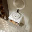 Meuble-lavabo flottant avec lavabo vasque rond à motif marbré et tablette ouverte-129374058