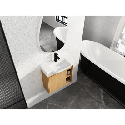 Meuble-lavabo de 24 po, chêne, lavabo en céramique blanche, fonction, 45 poignées inclinées, fonction de design, option d'espace de bord